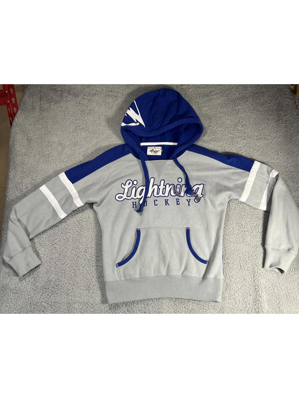 Tampa Bay Lightning Women Hoodie Medium G-III 4Her (Men XS)